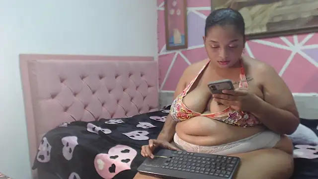 Doll rihana online show from 04/15/26, 09:26