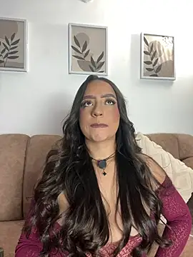 tammyyyy   online show from 07/18/26, 10:24
