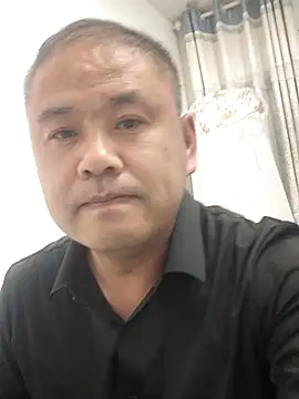 Snapshot of wanggang880903 chatting on 04/26/26, 03:10 wanggang880903 online show from 04/26/26, 03:10