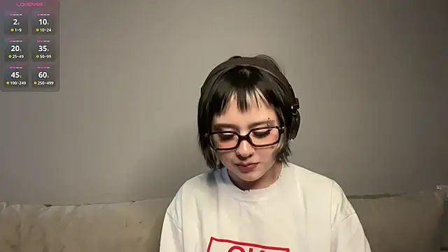 AueshaSimon online show from 03/04/26, 09:04