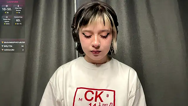 AueshaSimon online show from 03/16/26, 09:02