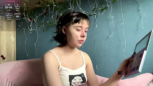 AueshaSimon online show from 04/06/26, 05:08