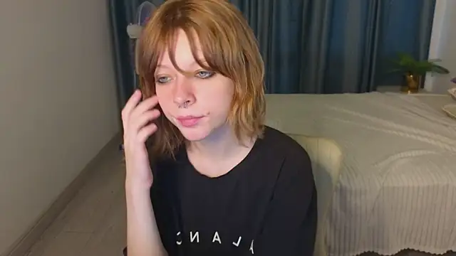 Snapshot of MollySally chatting on 07/03/26, 04:08 MollySally online show from 07/03/26, 04:08
