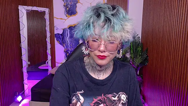 Lyra tay online show from 05/30/26, 07:11