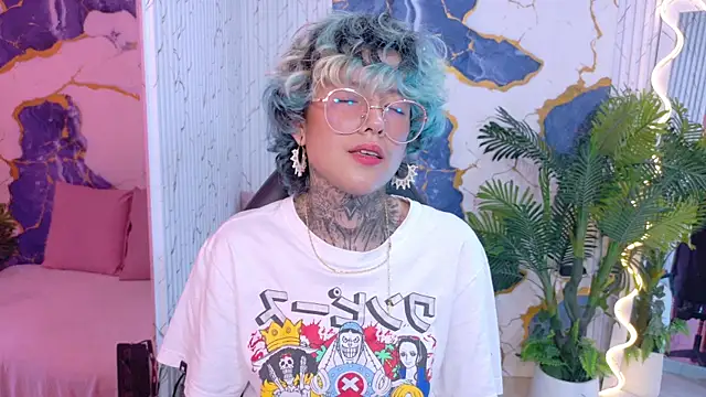 Lyra tay online show from 06/11/26, 12:32