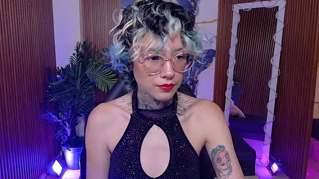 Lyra tay online show from 07/11/26, 07:05