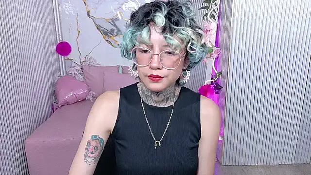 Lyra tay online show from 07/12/26, 01:35