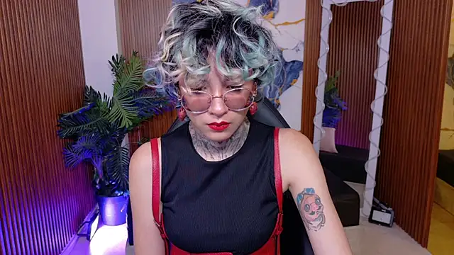 Lyra tay online show from 07/18/26, 07:06