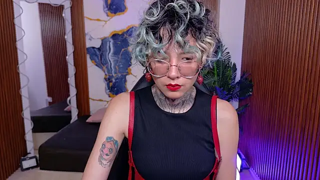 Lyra tay online show from 07/26/26, 01:40