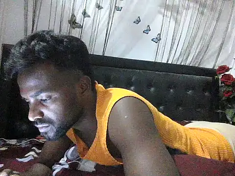 Snapshot of Hunkytop chatting on 07/27/26, 02:57 Hunkytop online show from 07/27/26, 02:57