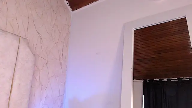 Anittarouse online show from 07/18/26, 03:49
