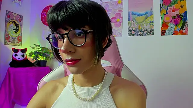 Madeline 21 online show from 03/03/26, 05:24