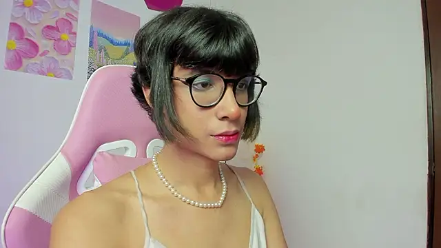 Madeline 21 online show from 03/04/26, 05:24