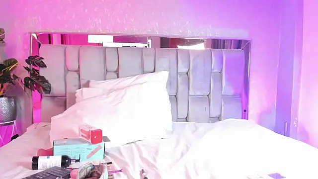 PaulinaLopez  online show from 03/28/26, 09:25