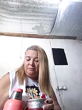 momismilf544 online show from 04/19/26, 03:44