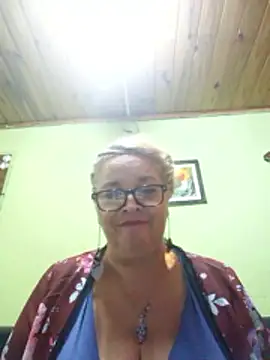 momismilf544 online show from 04/26/26, 05:21