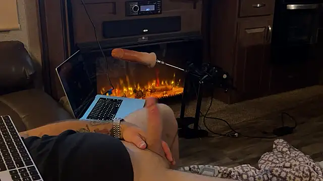 helovesanalbicouple online show from 03/07/26, 11:18