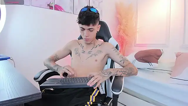 Tommy valverde online show from 04/20/26, 06:53