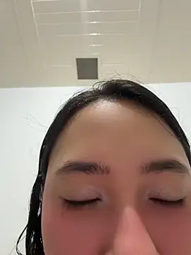 Aliciaa-petite online show from 05/13/26, 10:23
