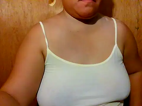 Snapshot of sejuicing_angel chatting on 05/30/26, 03:25 sejuicing angel online show from 05/30/26, 03:25