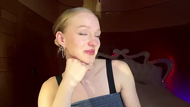 Anika Socutehe online show from 03/24/26, 10:15