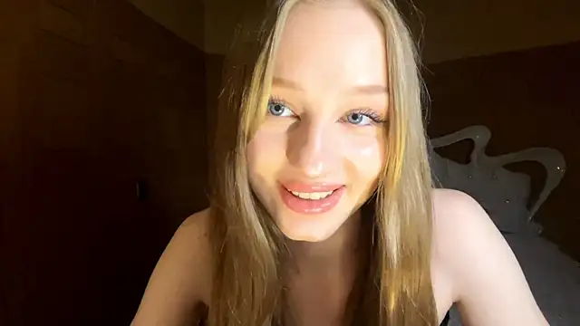 Anika Socutehe online show from 04/18/26, 08:09