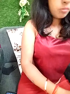 Tinaa baby online show from 04/06/26, 01:47