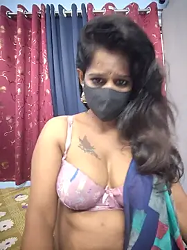 Snapshot of Tinaa_baby chatting on 07/11/26, 03:20 Tinaa baby online show from 07/11/26, 03:20