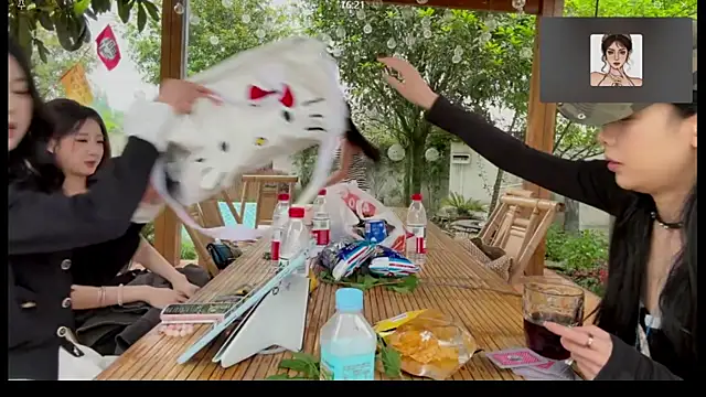 Retro-8090SS online show from 04/19/26, 09:19