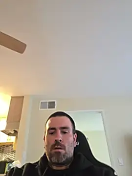 Biggbaddwulf7 online show from 06/25/26, 04:55