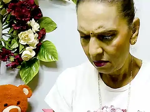 Hot queen58 online show from 05/26/26, 02:35