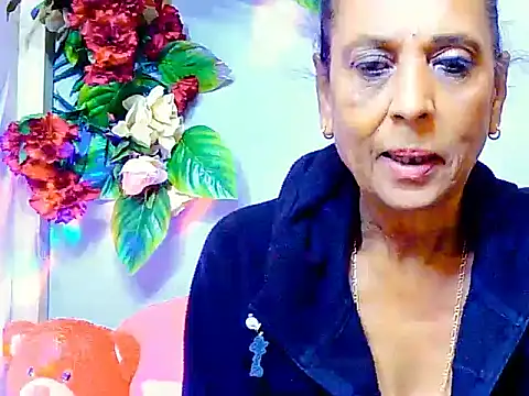 Hot queen58 online show from 06/06/26, 05:34