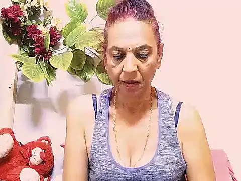 Hot queen58 online show from 07/11/26, 06:49
