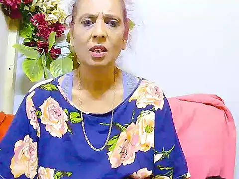 Hot queen58 online show from 07/21/26, 05:43