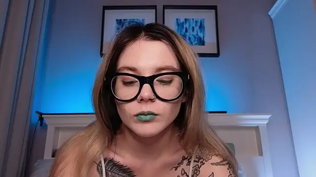AliceTease online show from 05/16/26, 07:23