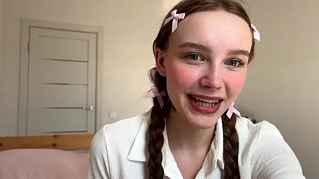 Lolatatee online show from 03/09/26, 12:42