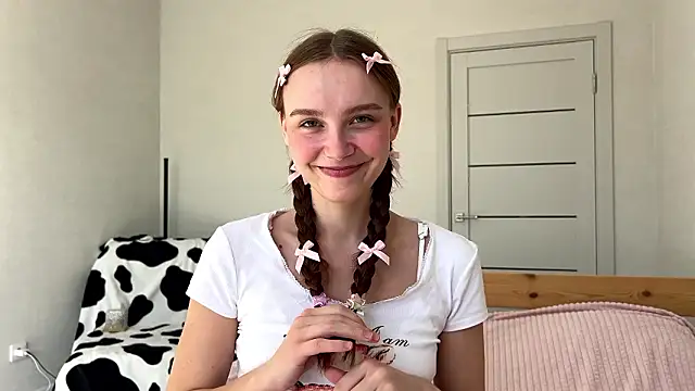 Lolatatee online show from 03/12/26, 11:16