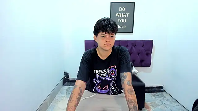TomBoy Natali online show from 04/27/26, 06:50