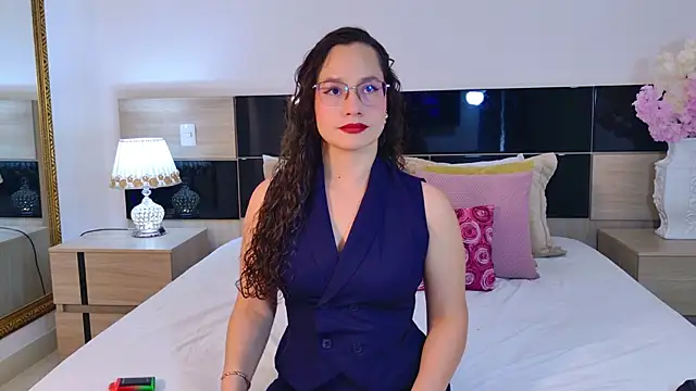 EmmaRicco online show from 04/29/26, 07:31