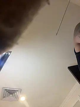 VioletaHills  online show from 04/17/26, 12:19