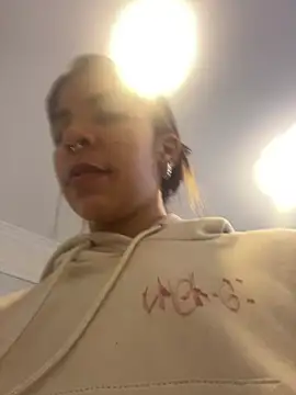 VioletaHills  online show from 05/19/26, 11:49