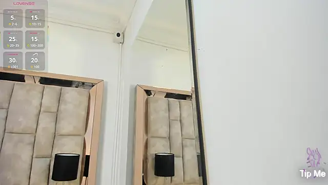 Titan Moreno  online show from 03/26/26, 12:00