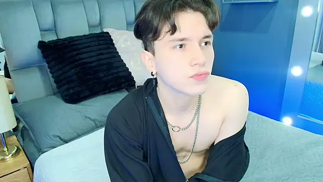 hollannd  online show from 04/07/26, 01:00