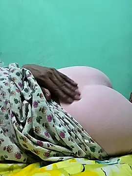 bhavisexy online show from 04/27/26, 04:16