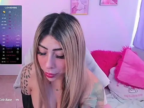 Martina robertss online show from 06/17/26, 01:23