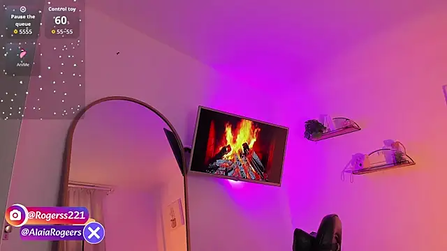 AlaiaRogers online show from 07/30/26, 10:47