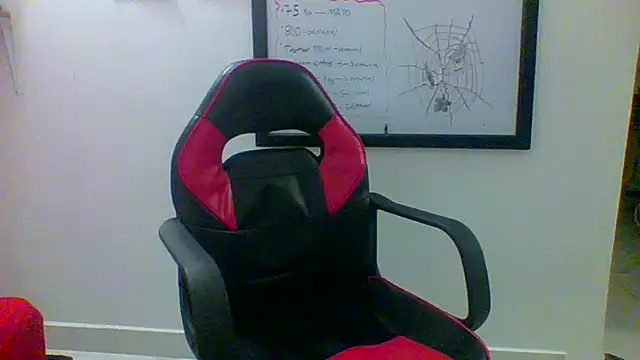 Snapshot of charles_king chatting on 05/16/26, 12:07 charles king online show from 05/16/26, 12:07
