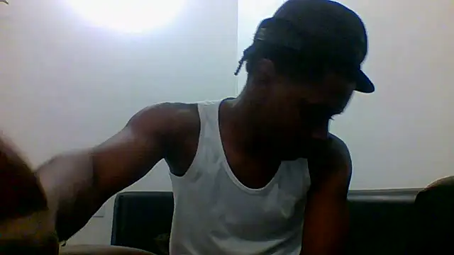 Snapshot of charles_king chatting on 06/16/26, 04:15 charles king online show from 06/16/26, 04:15