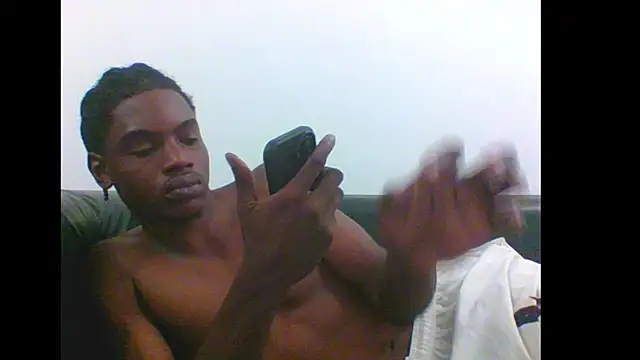 Snapshot of charles_king chatting on 06/17/26, 05:21 charles king online show from 06/17/26, 05:21