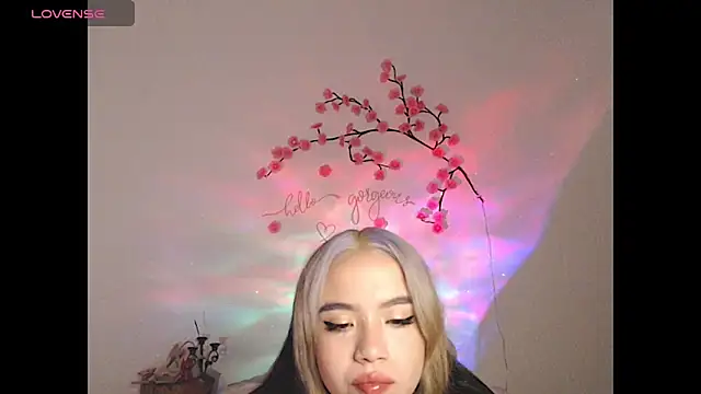 Snapshot of sweet_molly420 chatting on 06/01/26, 08:10 sweet molly420 online show from 06/01/26, 08:10